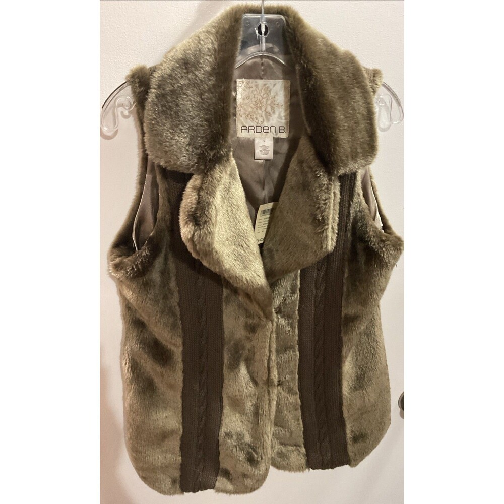 Arden B Fur Vest W Hook Closure